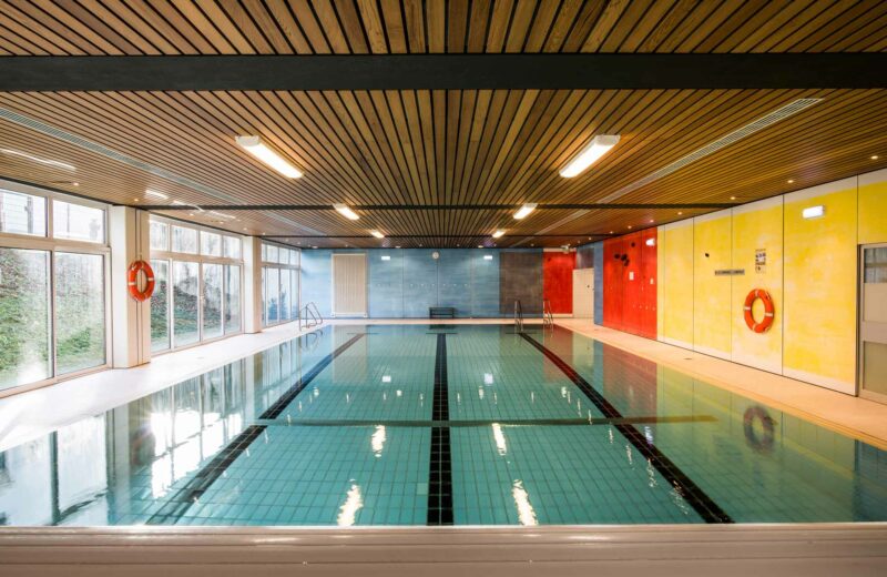 Gesamtansicht des Schwimmbeckens der ProPhysio GmbH in Köln-Longerich